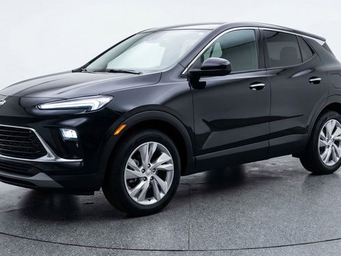 Used 2025 Buick Encore GX Preferred AWD/4WD image 3