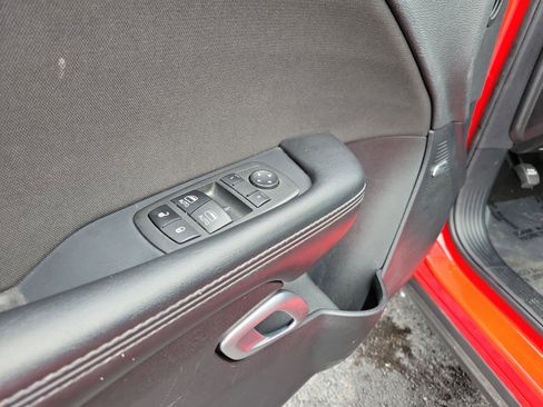 Used 2023 Dodge Challenger SXT image 14