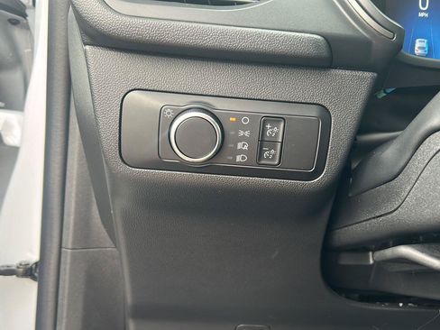 Used 2025 Ford Escape Active AWD/4WD image 17