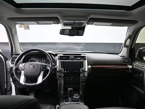 Used 2024 Toyota 4Runner Limited AWD/4WD image 30