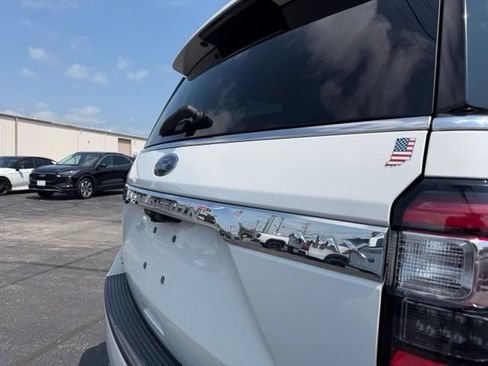 Used 2021 Ford Expedition Max Limited AWD/4WD image 11