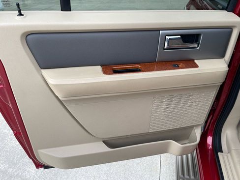 Used 2008 Ford Expedition EL Eddie Bauer image 37