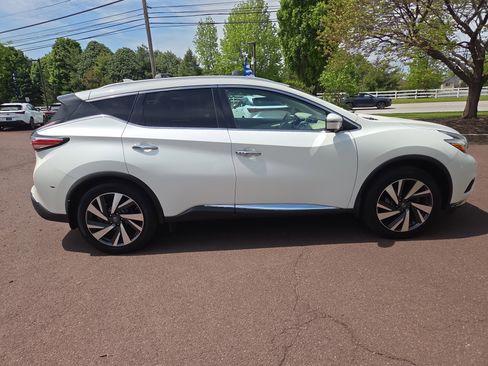 Used 2018 Nissan Murano Platinum w/ Cargo Package AWD/4WD image 2