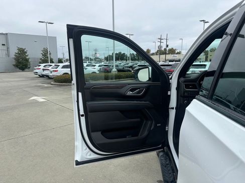 Used 2021 Chevrolet Tahoe Z71 image 11