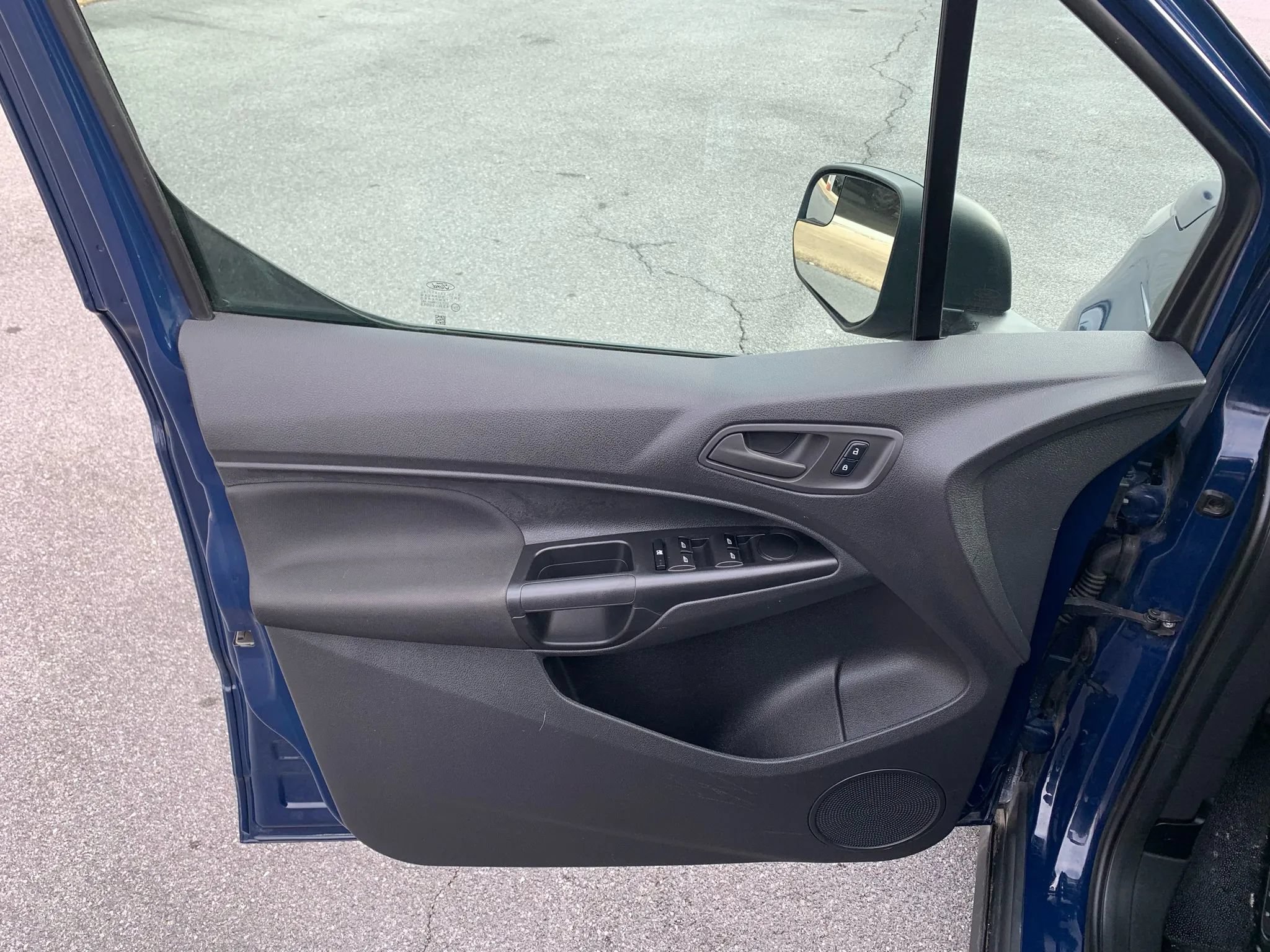 Used 2016 Ford Transit Connect XL FWD image 8