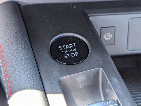 New 2026 Nissan Kicks SR image 27