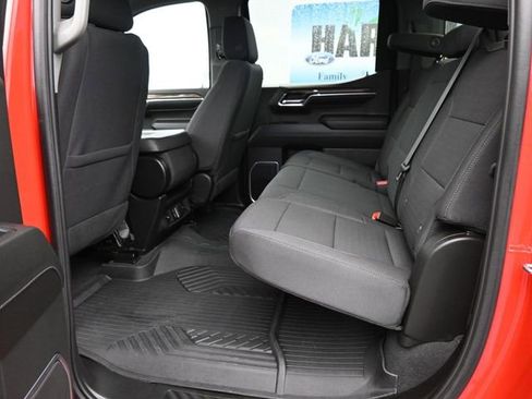 Used 2024 Chevrolet Silverado 1500 LT image 8