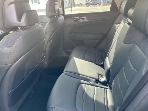 New 2026 Kia Sportage SX AWD/4WD image 16