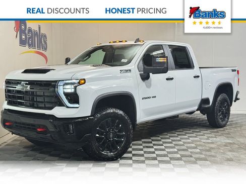 New 2026 Chevrolet Silverado 2500 LT w/ Trail Boss Package AWD/4WD image 1