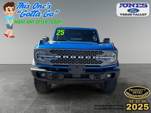 Used 2025 Ford Bronco Badlands AWD/4WD image 11