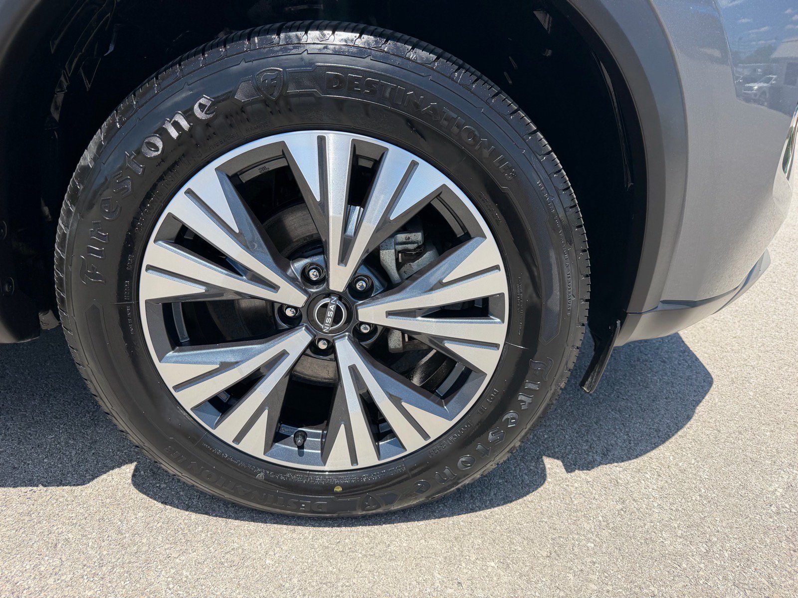 Used 2023 Nissan Rogue SV AWD/4WD image 18