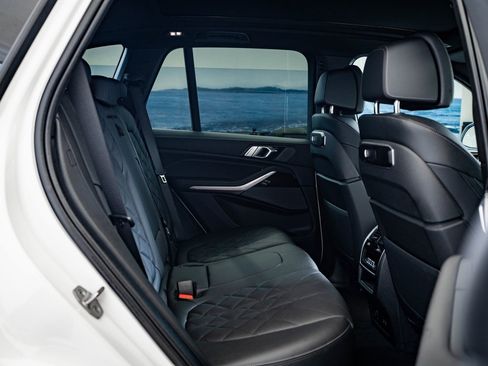 Certified 2025 BMW X5 xDrive40i image 42