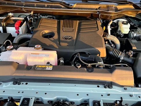 New 2026 Toyota Tundra SR5 AWD/4WD image 17