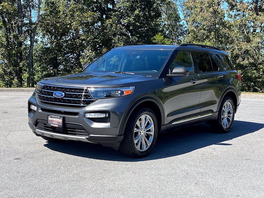 Used 2020 Ford Explorer XLT w/ Equipment Group 202A AWD/4WD image 26