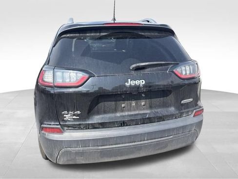 Used 2019 Jeep Cherokee Latitude w/ Popular Appearance Group AWD/4WD image 16