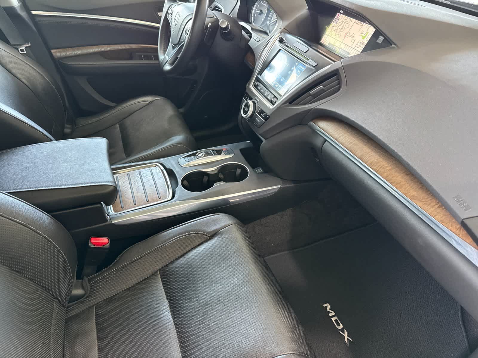 Used 2020 Acura MDX w/ Technology Package AWD/4WD image 16