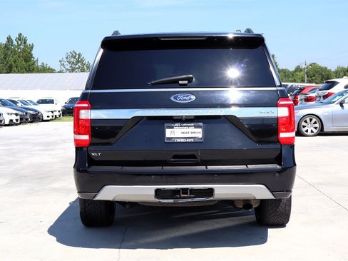 Used 2018 Ford Expedition Max XLT w/ Equipment Group 202A AWD/4WD image 6