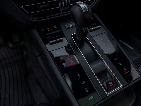 Used 2025 Porsche Macan GTS image 48