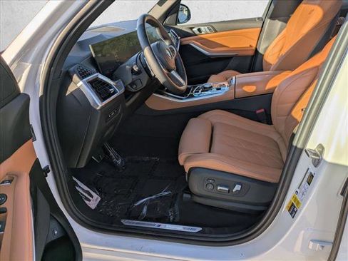 Used 2024 BMW X5 xDrive50e w/ M Sport Package image 17