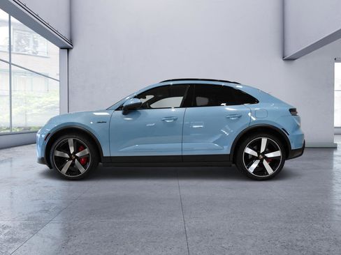 Used 2025 Porsche Macan 4S Electric AWD/4WD image 2
