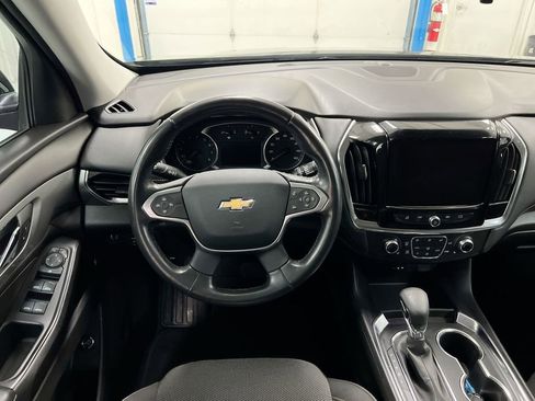 Used 2021 Chevrolet Traverse LT FWD image 6