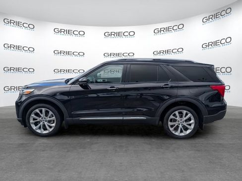 Used 2023 Ford Explorer Platinum w/ Technology Package AWD/4WD image 4