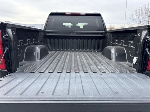 Used 2024 Chevrolet Silverado 1500 LT image 20