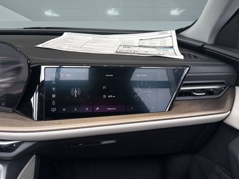 Used 2025 Audi Q5 Prestige image 32