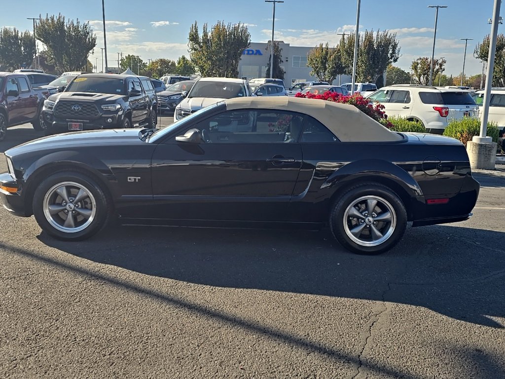 Used 2006 Ford Mustang GT Premium RWD image 6