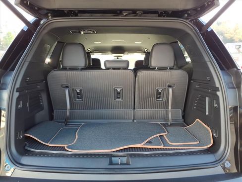 New 2026 GMC Acadia AT4 AWD/4WD image 7