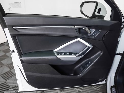 Certified 2023 Audi Q3 2.0T Premium Plus w/ Premium Plus Package image 25