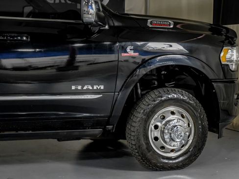 Used 2024 RAM 3500 Limited AWD/4WD image 7