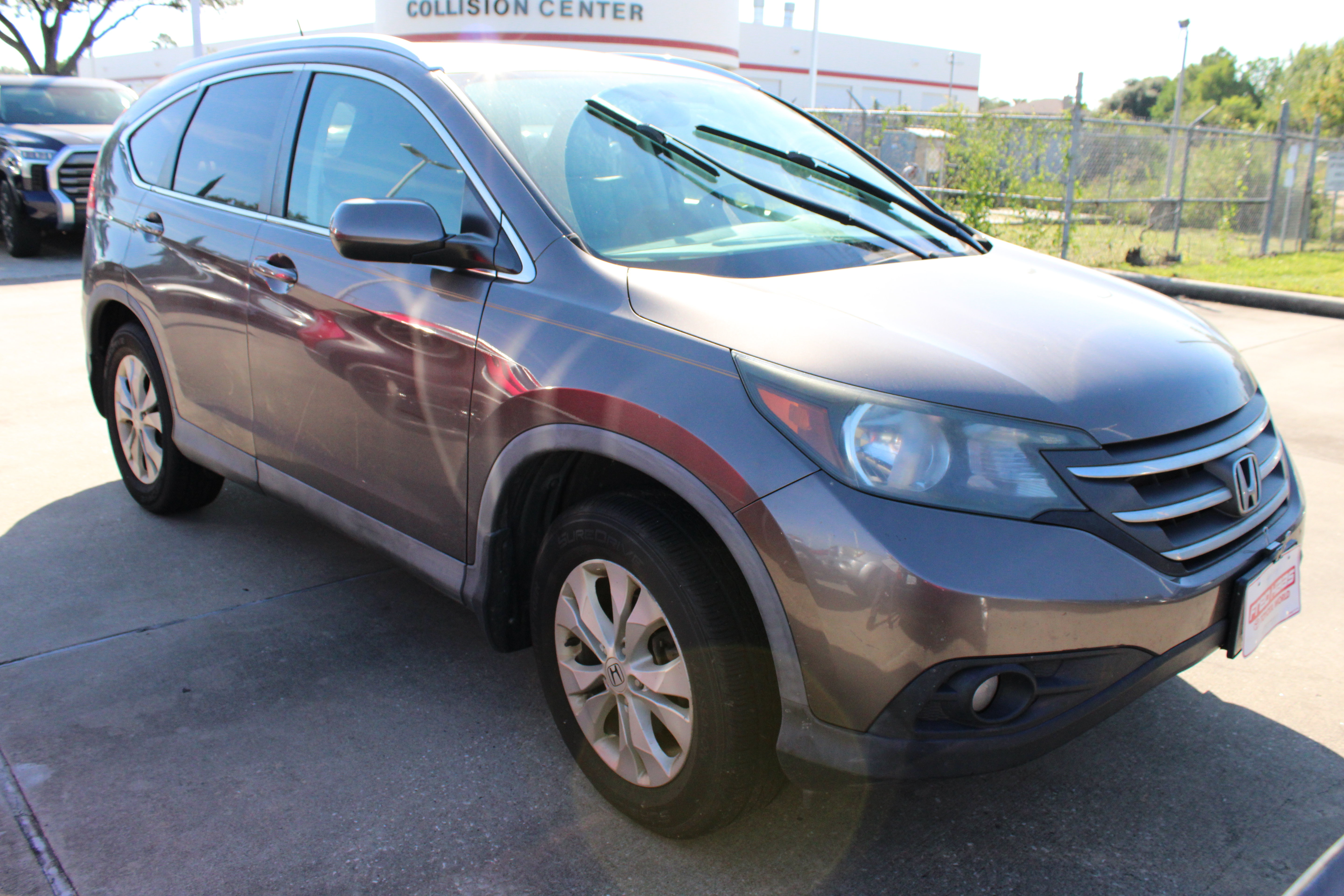 Used 2014 Honda CR-V EX-L image 2