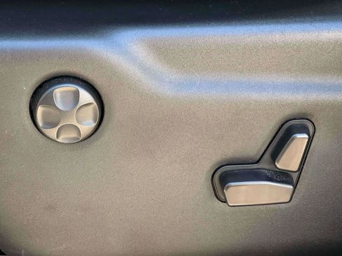 Used 2025 Dodge Durango GT AWD/4WD image 16