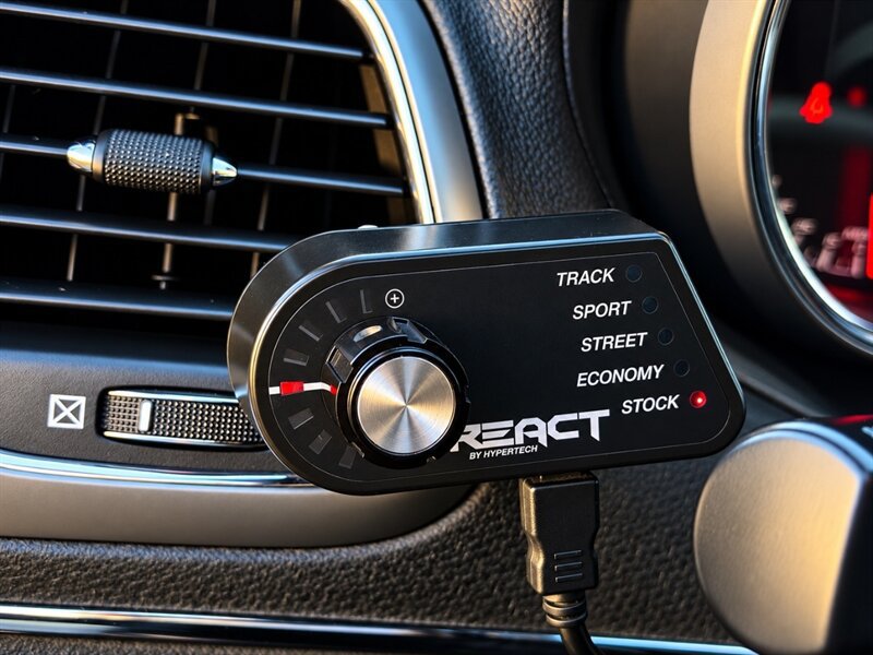 Used 2017 Jeep Grand Cherokee SRT AWD/4WD image 18
