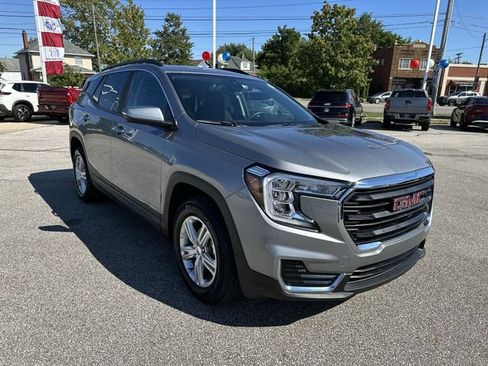 Certified 2024 GMC Terrain SLE w/ Driver Convenience Package FWD image 11