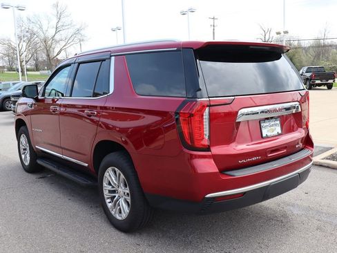 Used 2021 GMC Yukon SLT w/ Rear Media and Nav Package AWD/4WD image 31