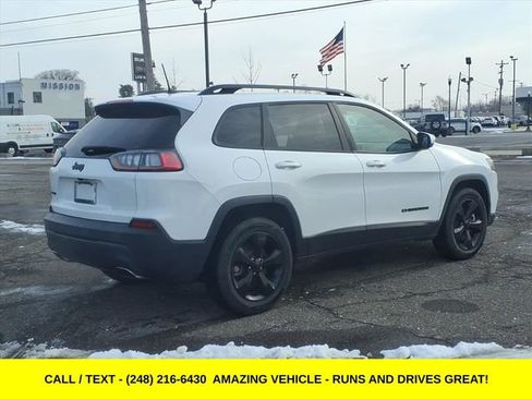 Used 2019 Jeep Cherokee Latitude Plus image 4