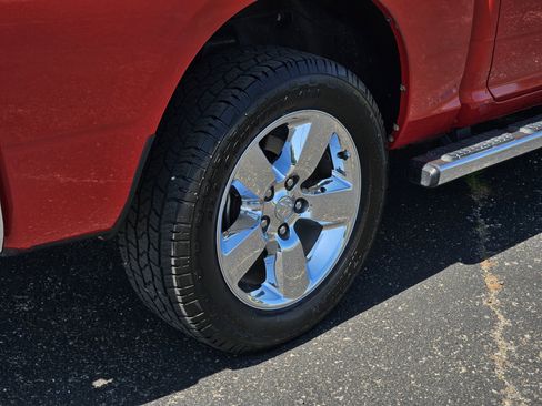Used 2015 RAM 1500 Lone Star AWD/4WD image 9