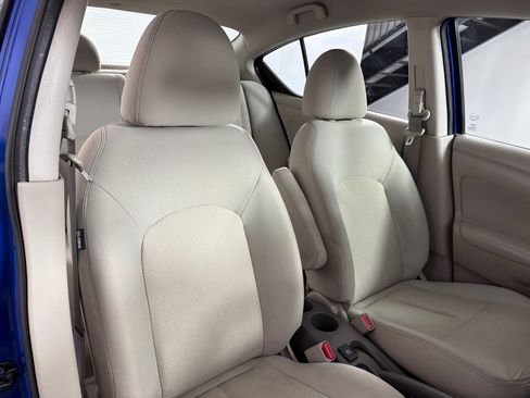 Used 2015 Nissan Versa SL image 23