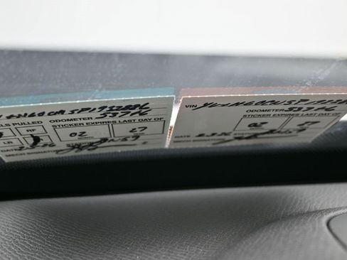 Used 2023 Volvo XC90 T8 Plus w/ Protection Package Premier image 10