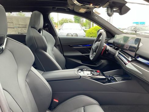 New 2027 BMW M5 Touring AWD/4WD image 32