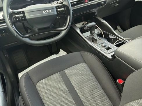 Used 2026 Kia Sorento LX image 9