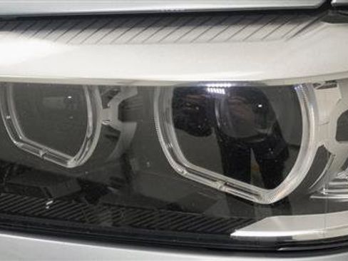 Used 2018 BMW 540i xDrive image 47