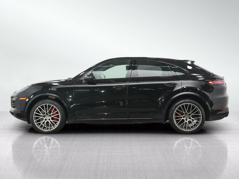 Used 2023 Porsche Cayenne Platinum Edition AWD/4WD image 2