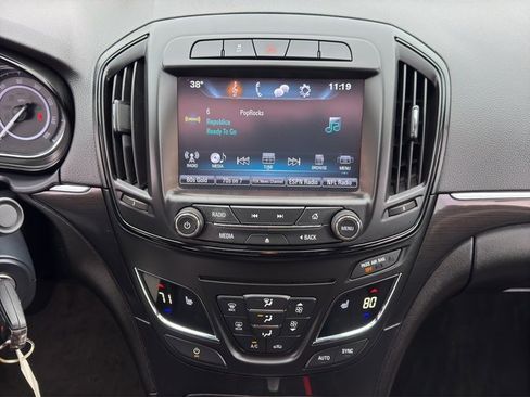 Used 2016 Buick Regal image 21