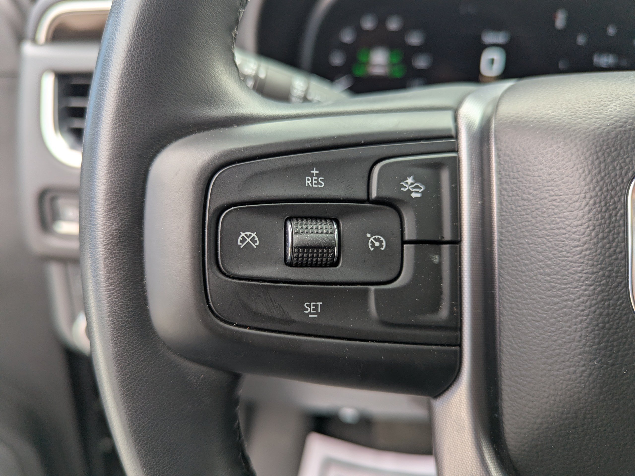 Certified 2023 GMC Yukon SLE w/ Gmc Pro Safety Plus Package AWD/4WD image 15