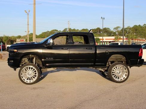 Used 2025 RAM 2500 Laramie w/ Sport Appearance Package image 6