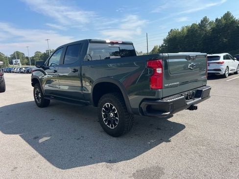 Used 2025 Chevrolet Silverado 1500 ZR2 w/ Technology Package image 7