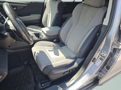 Used 2021 Subaru Outback Premium AWD/4WD image 6